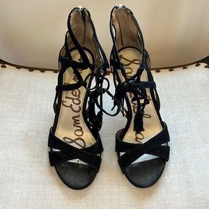 Black suede leather Sam Edelman 3 1/2” heels with tassels